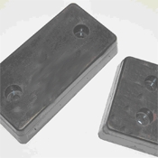Dockshalter-damping-blocks